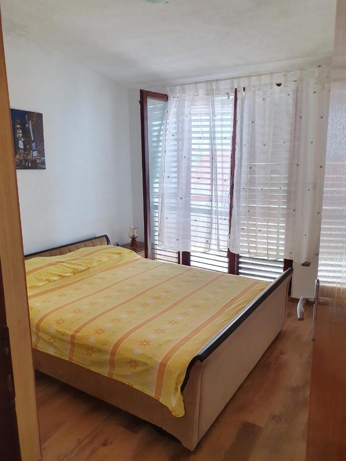 Aenona Sunny Apartment Vrsi Exterior foto